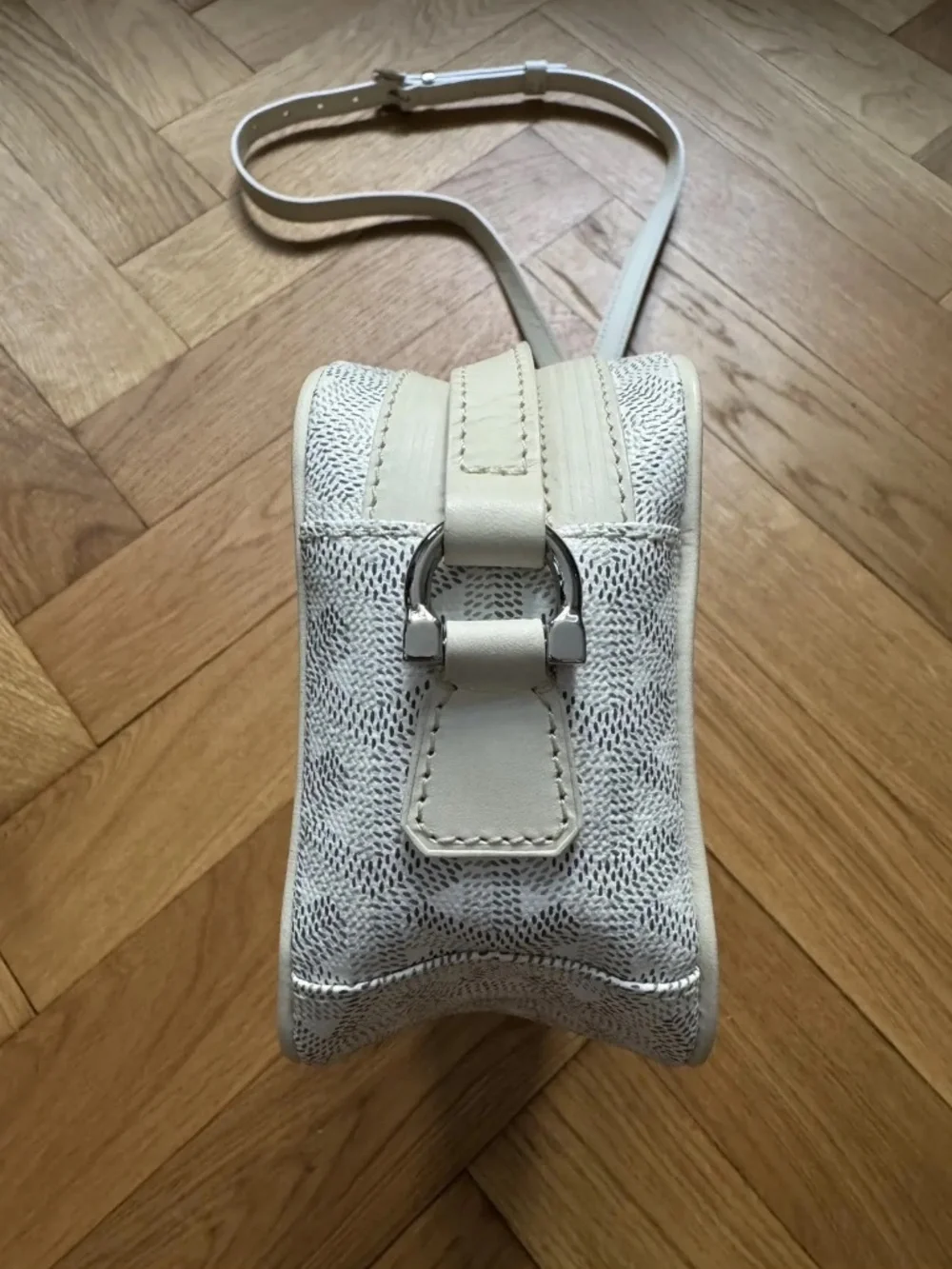 Goyard cap vert